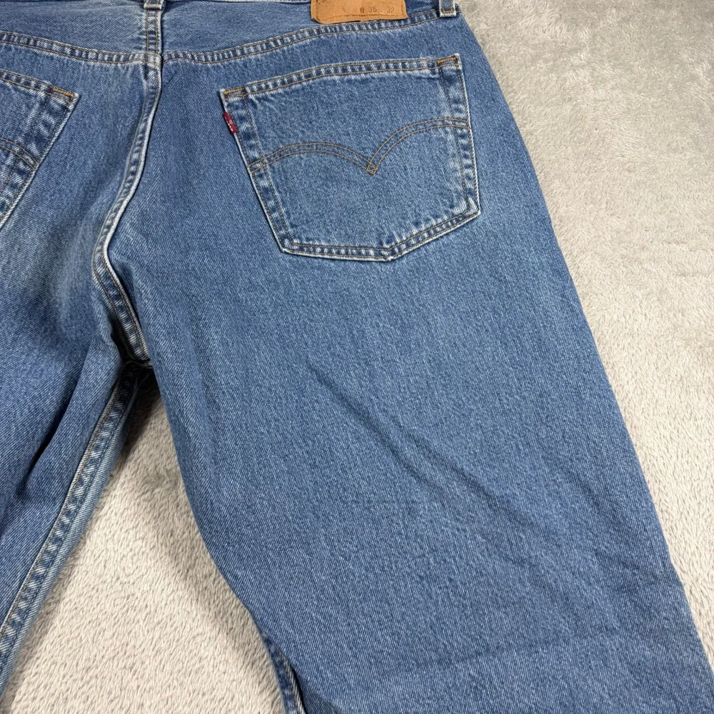 Vintage Levis 501 Jeans Mens 36x30 Blue Straight Leg Button Fly Made in USA 00s